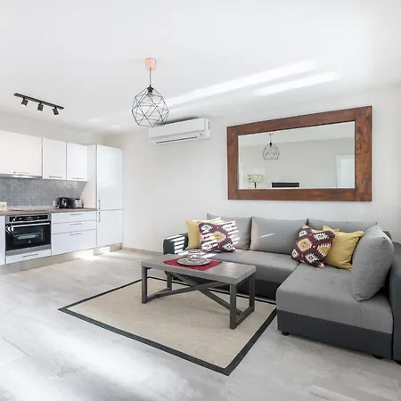 Apartment Polly With Swimming Pool Babino Polje