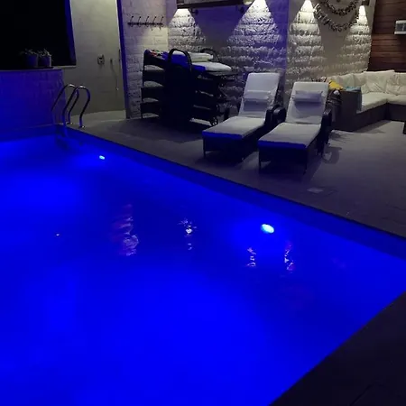 Polly With Swimming Pool