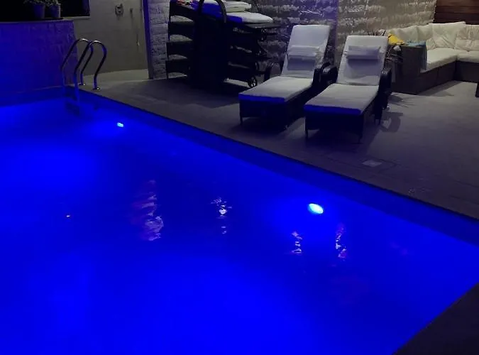 Polly With Swimming Pool